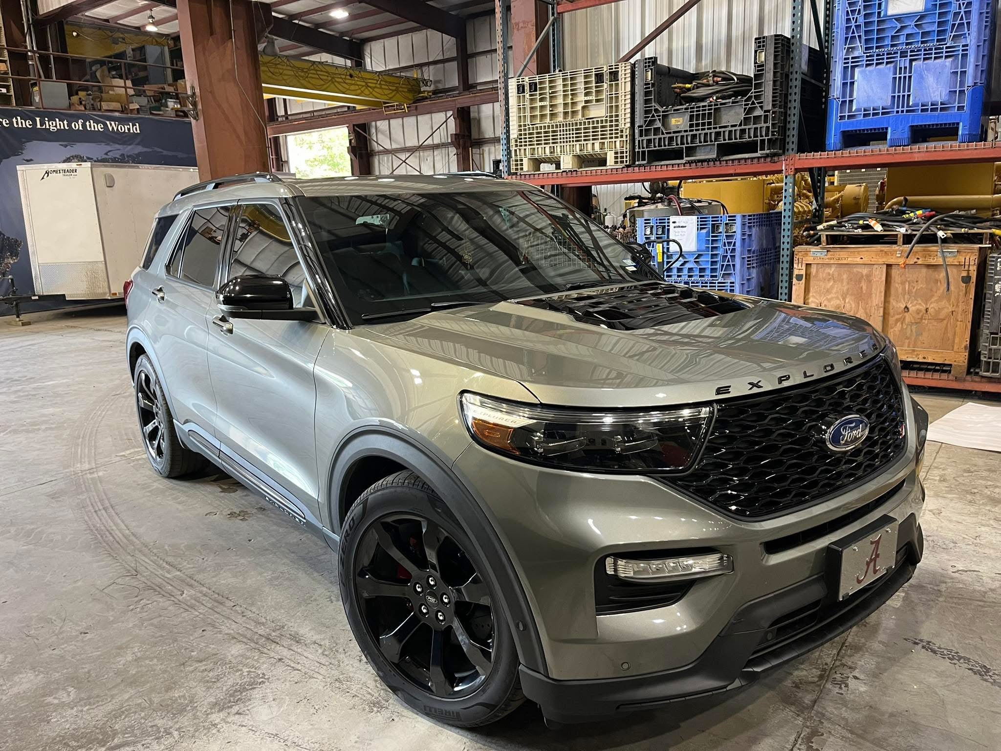i-5Autohaus Explorer Raptor-inspired Hood (20-26)