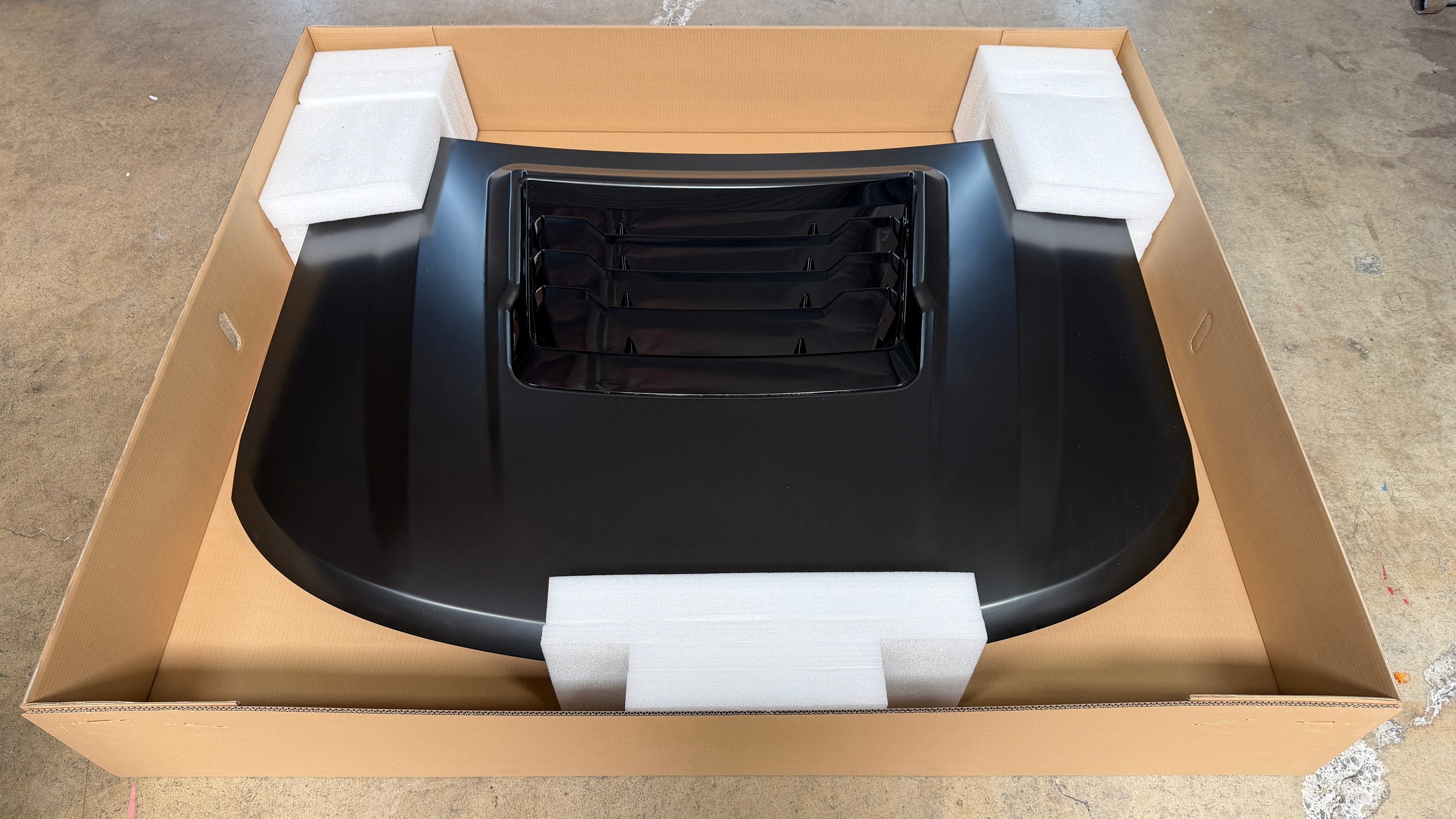 i-5Autohaus Explorer Raptor-inspired Hood (20-26)
