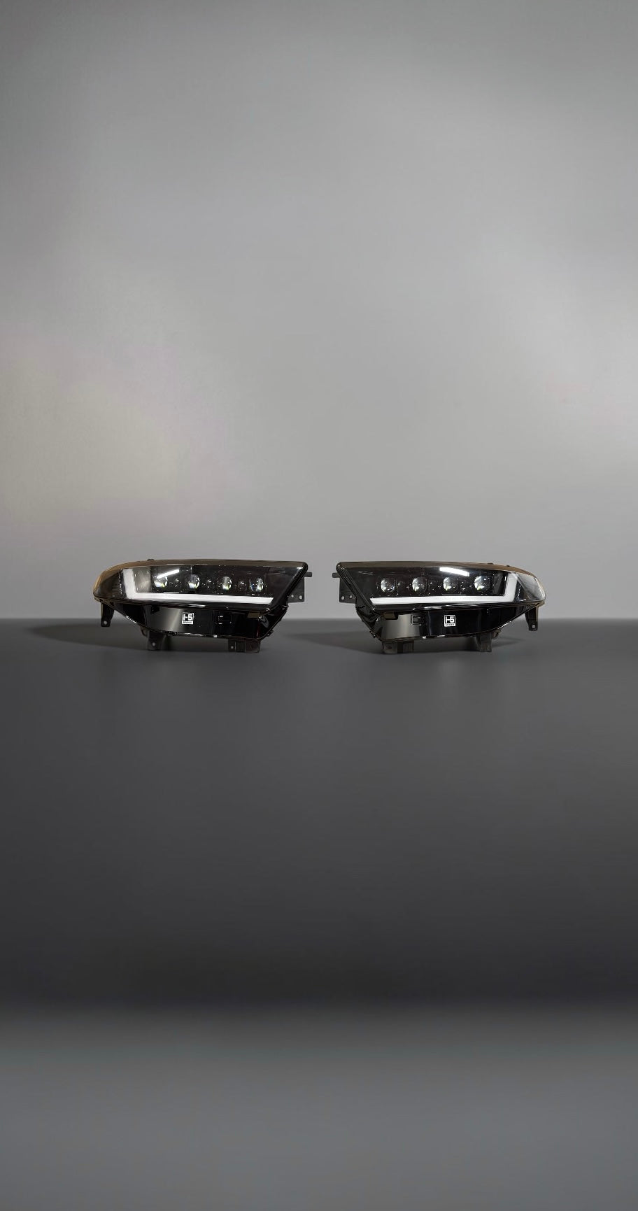 i-5Autohaus 2020-2024 Ford Explorer RGB LED Headlights