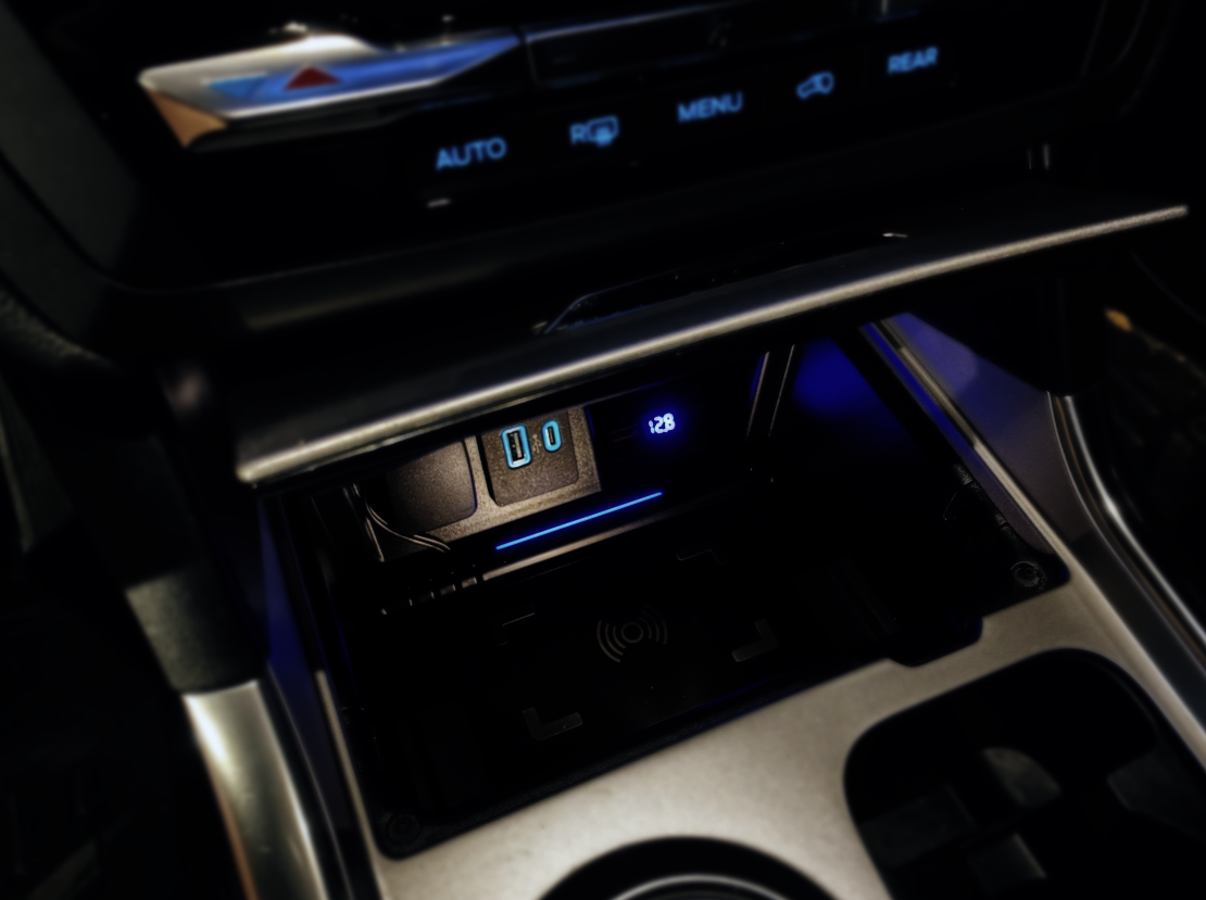 i-5Autohaus Explorer Wireless Fast Charging Pad (20-24)