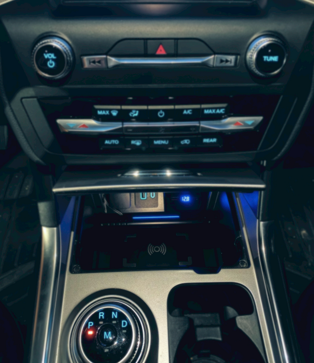 i-5Autohaus Explorer Wireless Fast Charging Pad (20-24)