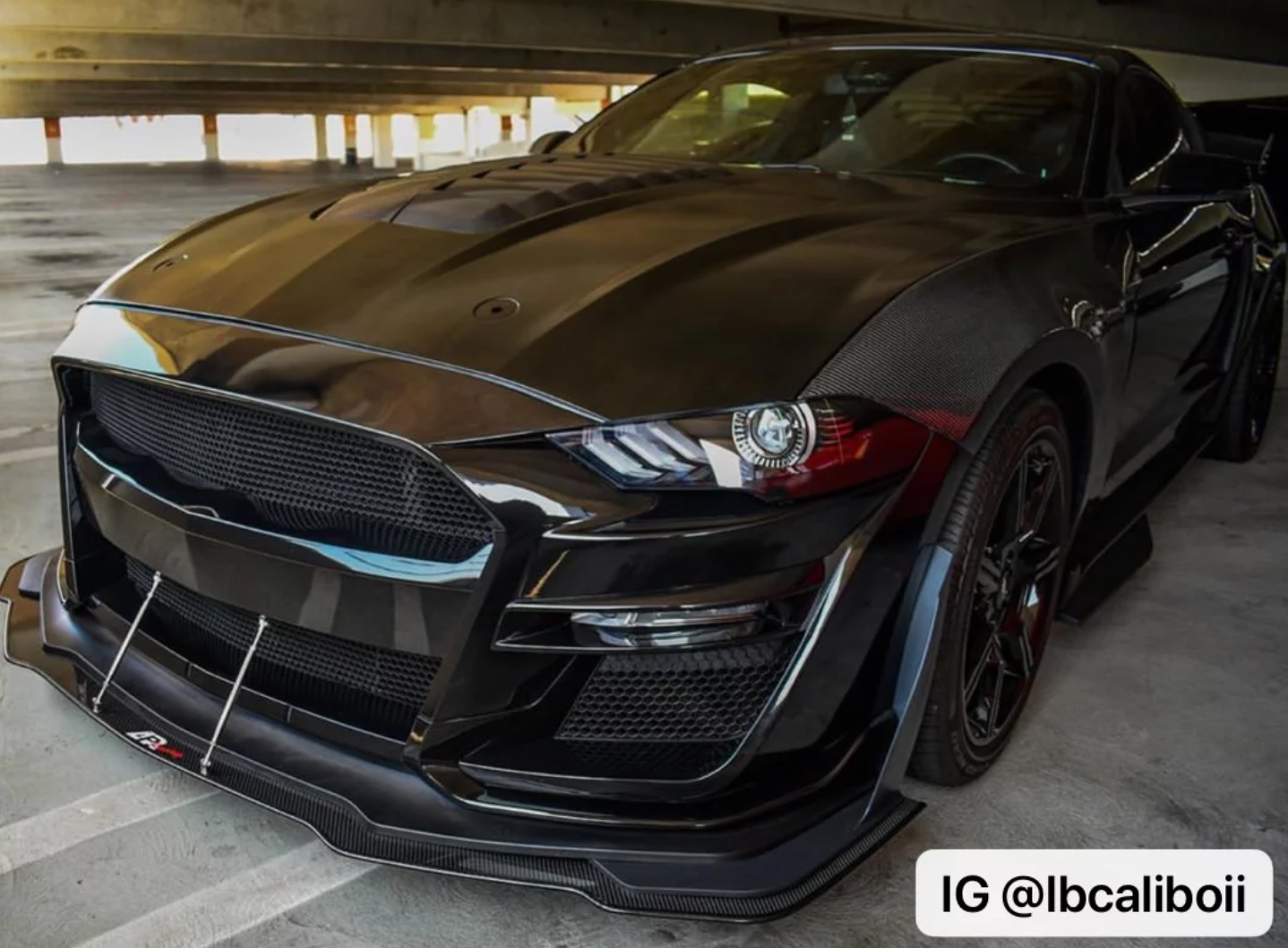 APR CF Splitter for 15-22 GT500 Bumper image 4