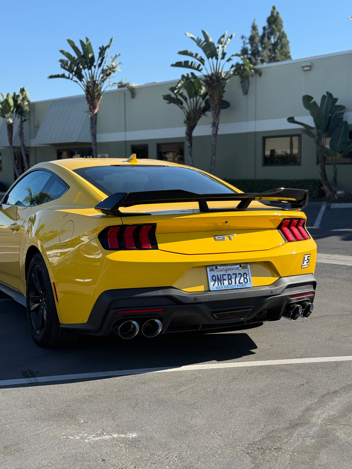 2024-2025 Mustang Dark Horse Style Spoiler image 4